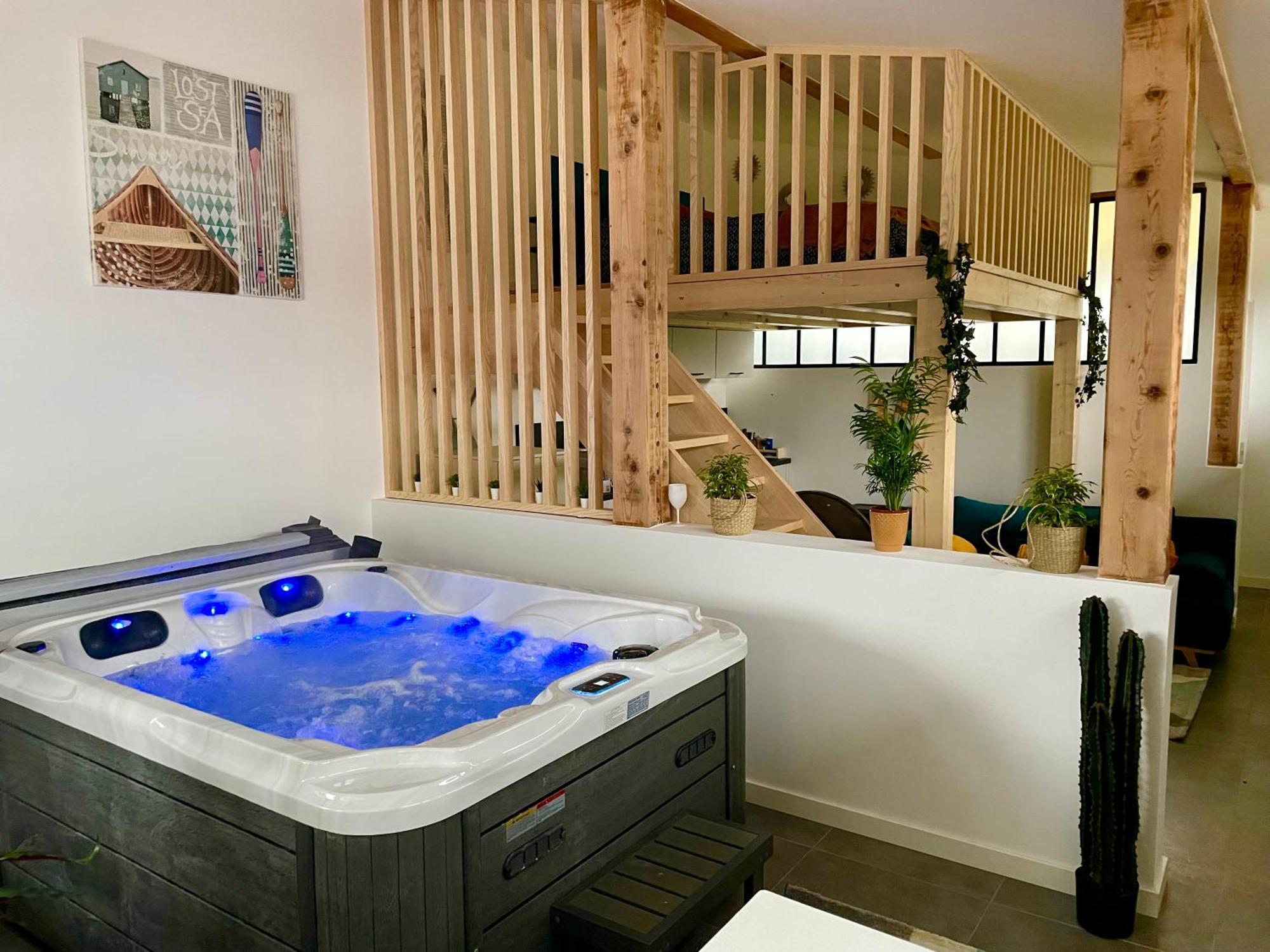 세브리에 Loft Avec Jacuzzi Et Terrasse Prives 아파트 외부 사진